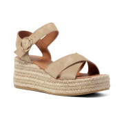 CHIKA10 NEW BONITA 02 ARENA-1