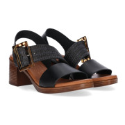 CHIKA10 GOTICA 10 NEGRE-1